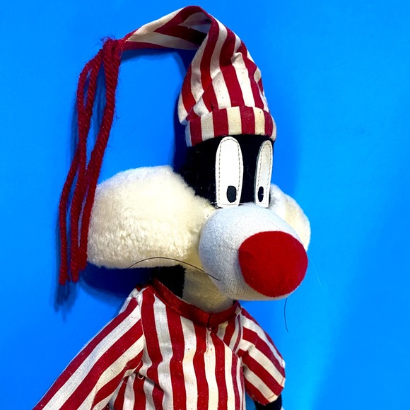 WARNER BROS. LOONEY TUNES VTG 1997 SYLVESTER THE CAT WEARING RED & WHITE PJ’S - Picture 3 of 12